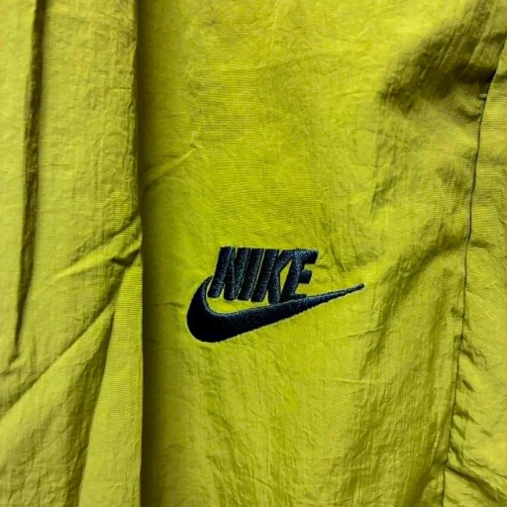 Nike Woven Tapered Pants Mens Small Green Sportswear Joggers CU4483-395
